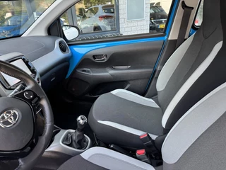 Toyota Aygo Toyota Aygo 1.0 VVT-i x-play 5Drs Camera NAP - afbeelding nr 22