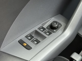 Volkswagen T-Cross Volkswagen T-Cross 1.0 TSI Life Climate/Cruise/Getint glas/Keyless entry/Virtuel cockpit/PDC/LED - afbeelding nr 25