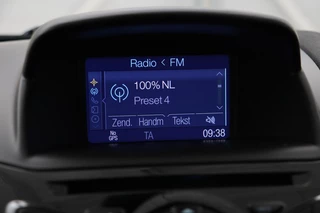 Ford Fiesta Ford Fiesta 1.0 EcoBoost Titanium | Camera | Trekhaak |  Climate control | Navigatie | Cruise control | Verwarmde voorruit | PDC | Regensensor - afbeelding nr 19