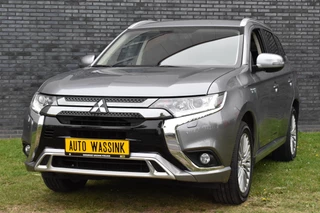 Mitsubishi Outlander Navi/Alcantara-Leder/Camera/Pdc/Standkachel/Trekhaak/Etc.! - afbeelding nr 3