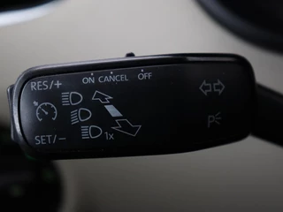 Škoda Octavia Skoda Octavia 1.2 TSI Elegance | Panoramadak | Leder |  Stoelverwarming | Xenon | Navigatie | Climate control | Keyless | Bluetooth | Cruise control - afbeelding nr 17