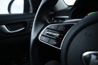 Kia Optima Kia Optima Sportswagon 2.0 GDI PHEV DynamicPlusLine Navigatie, Leder, Camera, Panoramadak, Trekhaak - afbeelding nr 35