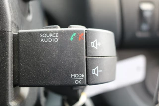 Renault Trafic Renault Trafic 2.0 dCi 145pk L2 H1 Airco Navigatie Camera - afbeelding nr 23