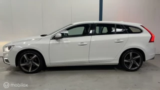 Volvo V60 Volvo V60 2.0 T4 R-design NL-AUTOMAAT / AUTOMAAT - afbeelding nr 12