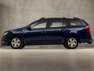 Dacia Logan (NAVIGATIE, AIRCO, CRUISE, SPPORTSTOELEN, ARMSTEUN, BLUETOOTH, TREKHAAK, NIEUWE APK, NIEUWSTAAT) - afbeelding nr 2