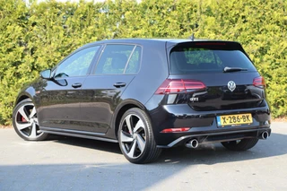 Volkswagen Golf Volkswagen Golf 7.5 2.0 TSI DSG GTI 230 PK Dyn Audio|Carplay|A. Cruise|Pdc|Trhk afn.|Led|Nav| - afbeelding nr 2