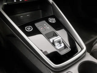 Audi A3 Automaat (APPLE CARPLAY, GROOT NAVI, VIRTUAL COCKPIT, CAMERA, SPORTSTOELEN, LED KOPLAMPEN, GETINT GLAS, ZWART HEMEL, CRUISE, NIEUWSTAAT) - afbeelding nr 10