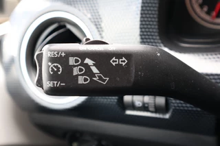 Volkswagen up! Volkswagen up! 1.0 BMT Move up! Cruise/Parkeersensoren/Stoelverwarming - afbeelding nr 8