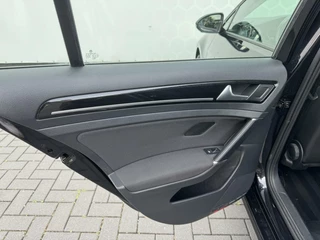 Volkswagen Golf Volkswagen Golf 1.4 TSI Highline Stoelverwarming LED CarPlay - afbeelding nr 41