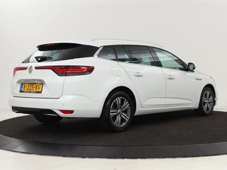 Renault Mégane Renault Mégane 1.3 TCe Intens | Automaat | Carplay | Full LED |  Navigatie | Cruise control | Climate control | Parkeerhulp | Keyless | DAB | Getint glas - afbeelding nr 28