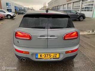 MINI Clubman Clubman 1.5 136pk / 100kw  Cooper Business  Steptronic Automaat  , 17 inch velgen zwart glans  & 4 nieuwe banden  , Navigatie , Parkeerhulp voor & achter , Prive glas , Key less entry ,  Dealer onderhouden - afbeelding nr 4