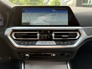 BMW 3 Serie BMW 3 Serie Touring 330e xDrive M-Sport | Pilot assist | Pano | H&K | Laser | Leer | - afbeelding nr 38