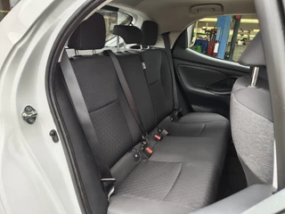 Toyota Yaris Toyota Yaris 1.5 Hybrid Dynamic | All Weather | Keyless Entry | Android Auto - afbeelding nr 27