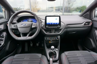 Ford Puma Ford Puma 1.0 EcoBoost Hybrid ST-Line X 125PK Trekhaak Camera Blind Spot Adaptieve Cruise Halfleder Navi Winterpack Privacy Glass *Compleet* - afbeelding nr 14