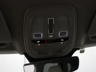 Volvo XC90 Volvo XC90 2.0 T8 AWD Ultimate Bright | Panorama dak | Stoelventilatie - afbeelding nr 17