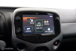 Toyota Aygo Toyota Aygo 1.0 VVT-i 72pk X-Play applecarplay|airco|camera|dab|5drs - afbeelding nr 8