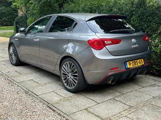 Alfa Romeo Giulietta Alfa Romeo Giulietta 1.4 T Distinctive Lusso Uconnect/PDC - afbeelding nr 4