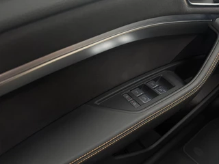 Audi e-tron Audi E-tron Sportback Pano 55 quattro 408PK | 3x S-Line | Virtual Mirrors | Matrix LED | 21