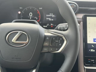 Lexus LBX Dodehoekdetectie, Beige leer, Elektrische achterklep , All-in Rijklaarprijs - afbeelding nr 22