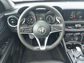 Alfa Romeo Stelvio Alfa Romeo Stelvio 2.0 T AWD Super Automaat, panoramadak,trekhaak,cruise,navigatie,achteruitrijcamera,lederen bekleding,parkeersensoren, - afbeelding nr 12