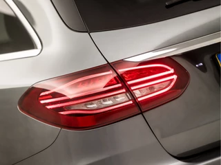 Mercedes-Benz C-Klasse 157Pk Automaat (FACELIFT, VIRTUAL COCKPIT, APPLE CARPLAY, 360 CAMERA, LEDER/ALCANTARA, SPORTSTOELEN, STOELVERWARMING, ZWART HEMEL, NIEUWSTAAT) - afbeelding nr 30