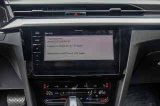 Volkswagen Passat Volkswagen Passat Variant 2.0 TSI R-Line Business+, Pano - afbeelding nr 22