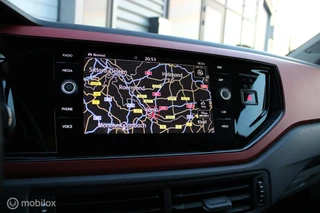 Volkswagen Polo Volkswagen Polo 1.0 TSI 90PK R-Line VIRTUAL BEATS NAVIGATIE - afbeelding nr 17