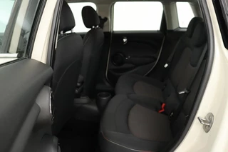MINI One Mini One 1.2 One | Automaat | Navigatie | PDC |  Cruise control | Airco | Bluetooth - afbeelding nr 6