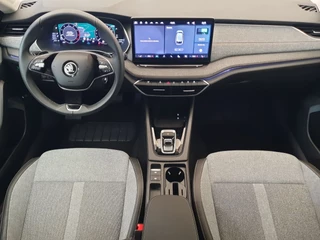 Škoda Octavia Škoda Octavia Combi 1.5 TSI MHEV 115pk DSG/AUT Business Edition Camera, Winterpakket, Keyless - afbeelding nr 3