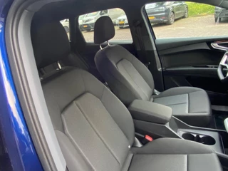 Audi Q4 e-tron Audi Q4 e-tron 35 NIEUWSTAAT! 9900KM/NAV/CRUISE/CAMERA/VIRTUAL - afbeelding nr 11