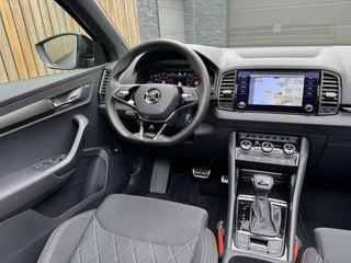 Škoda Karoq Skoda Karoq 1.5 TSI Sportline Automaat | Panoramadak | LED | Stoelverwarming | Adaptieve cruise control | Dode hoek detectie | Trekhaak uitklapbaar | Canton HiFi | Elektrisch bedienbare achterklep | Parkeersensoren voor en achter | Achteruitrijcamera - afbeelding nr 6