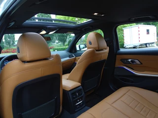 BMW 3 Serie BMW 3 Serie 330i 258PK High Ex. M-Sport / M-Perf. 2019 / LED / *NAP* - afbeelding nr 63
