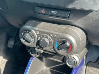 Suzuki Ignis Suzuki Ignis 1.2 Smart Hybrid Comfort Dealer onderhouden '' Airco - Trekhaak - Allseasonbanden '' - afbeelding nr 21