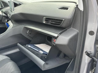 Peugeot 3008 Peugeot 3008 1.2 PureTech Allure Carplay Cruise Pdc Clima Navigatie Goed onderhouden! - afbeelding nr 25