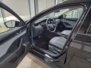 Škoda Octavia Škoda Octavia Combi 1.5 TSI MHEV 150pk Facelift | Infotainment Pack | Trekhaak | Travel Pack | - afbeelding nr 23