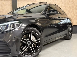 Mercedes-Benz C-Klasse Mercedes-Benz C-klasse 300 de Premium Plus Pack AMG Night | Pano | Keyless | Multibeam | Stoelverwarming - afbeelding nr 3