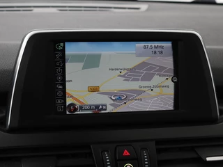BMW 2 Serie BMW 2-serie Active Tourer 218i High Executive | Leder | Stoelverwarming |  Navigatie | Parkeerhulp | Full LED | Climate control | Cruise control | Bluetooth - afbeelding nr 10