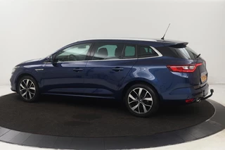 Renault Mégane Renault Mégane 1.3 TCe Bose | Trekhaak | Camera | Navigatie |  Keyless | Massage | Carplay | Dodehoek detectie | Climate control | Cruise control - afbeelding nr 2