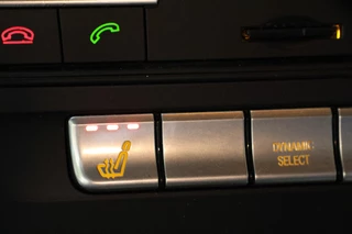 Mercedes-Benz A-Klasse Mercedes-Benz A-Klasse 180 AMG | Panoramadak | CarPlay | Camera | Dodehoekdetectie | Stoelverwarming | PDC V+A | Alcantara/Lederen bekleding | LED Koplampen | Command Online | Dealer onderhouden | Nieuwe APK - afbeelding nr 18