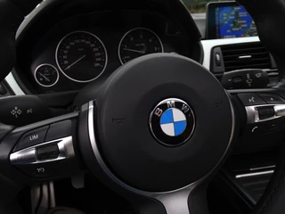 BMW 3 Serie BMW 3 Serie Touring 325d 217PK+ / M Sport HE. / M-Perf. / LED - afbeelding nr 41