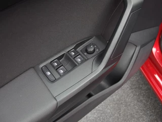 SEAT Ibiza SEAT Ibiza 1.0 TSI 116PK FR Business Intense BEATS AUDIO / CAMERA / CARPLAY / NAVI / CLIMA / PDC / BLUETOOTH / ACC / NL-AUTO - afbeelding nr 29