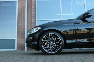 BMW 1 Serie ➡️ BMW 1-serie 118i F20 Facelift Corporate Lease Executive | Automaat | LED | NL auto | PDC | Navi | Sportstuur | Cruise control | Climate control | Bluetooth | - afbeelding nr 32