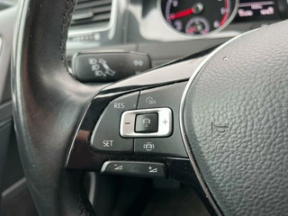 Volkswagen Golf Volkswagen Golf 1.0 TSI Life LED Navi CarPlay Adaptive Cruise Climate Trekhaak - afbeelding nr 11