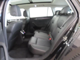 Škoda Superb Skoda Superb Combi 2.0 TDI DSG 150pk Business Edition PANO DAK I LEER + MEMORY I  INCL. BTW I ORG.NL + NAP - afbeelding nr 13