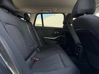 BMW 3 Serie BMW 3-serie Touring 318d Business Edition | Navi | ECC | Trekhaak | - afbeelding nr 14