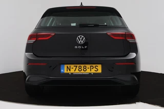 Volkswagen Golf Volkswagen Golf 1.0 TSI Life (PARKEERSENSOREN, CAMERA, SFEER, CRUISE CONTROL ADAPTIEF, PARKEERSENSOREN, NAVIGATIE, NL-AUTO) - afbeelding nr 7
