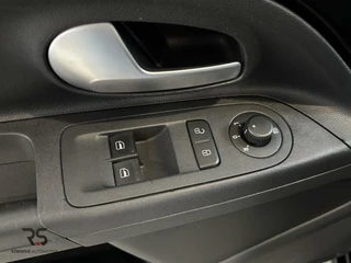 Volkswagen up! Volkswagen Move Up! BMT | Airco | Cruise | Navi Maps&More | Tel. | 16