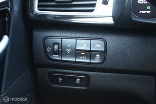 Kia e-Niro Kia e-Niro ExecutiveLine 64 kWh, Leer, Memory, stuur- Stoel verwarming/ventilatie, Pdc voor- achter, Camera, Adaptief Cruise, Dode hoek detectie, Carplay, Clima, Navi, Donkerglas. - afbeelding nr 45
