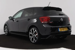 Volkswagen Polo Volkswagen Polo 2.0 TSI GTI (STOELVERWARMING, NAVIGATIE, AUTOMAAT, CRUISE ADAPTIEF, PARKEERSENSOREN, NL-AUTO) - afbeelding nr 5
