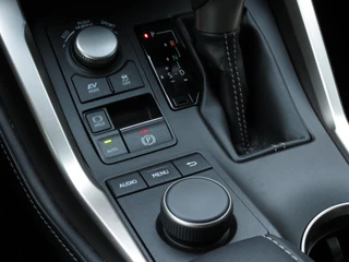 Lexus NX Lexus NX 300h| GROOT SCHERM | APPLE CARPLAY | TREKHAAK | CAMERA | DEALER ONDERHOUDEN | ORIGINEEL NEDERLANDS | - afbeelding nr 19